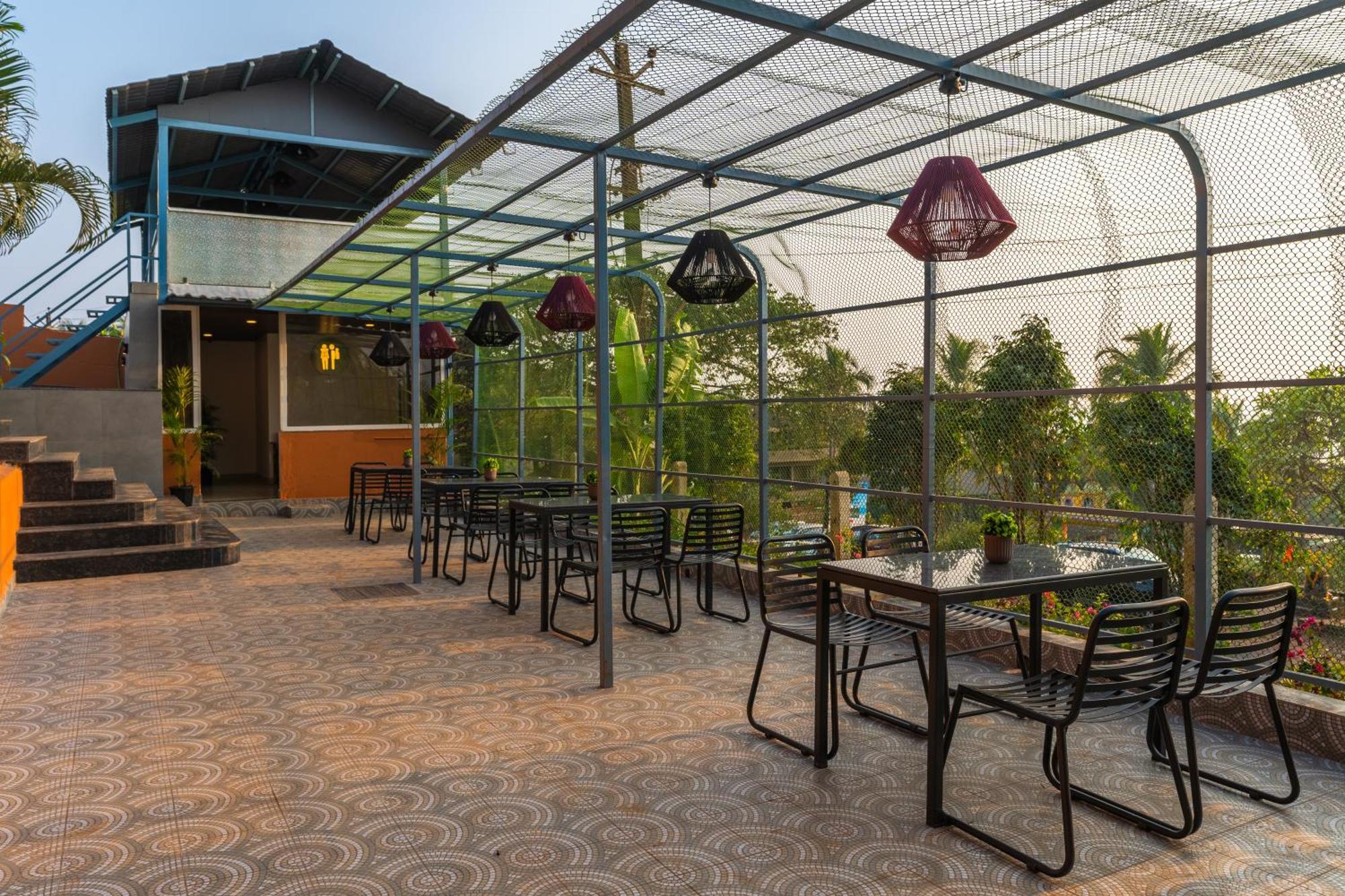 The Hosteller Goa, Mandrem Extérieur photo