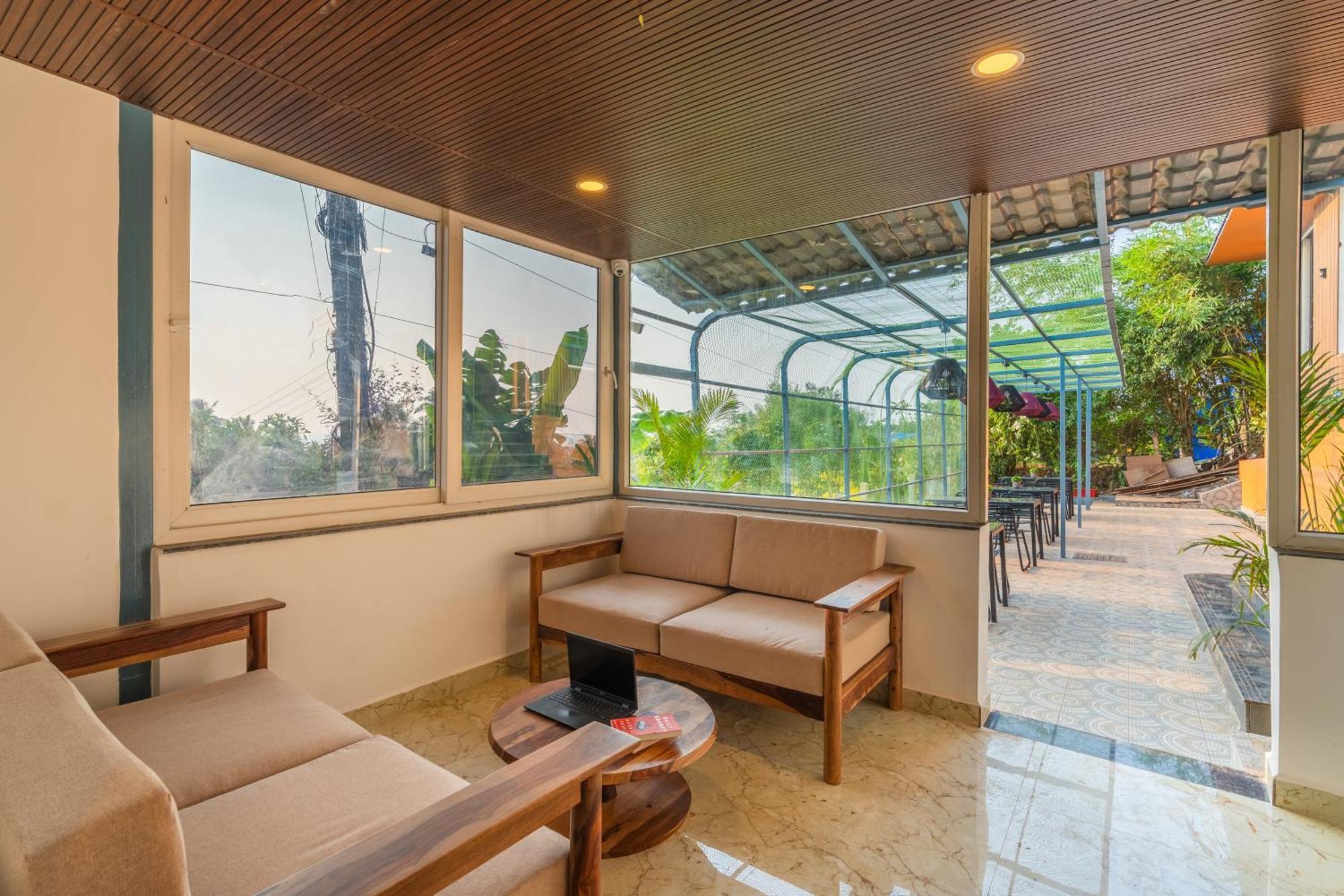 The Hosteller Goa, Mandrem Extérieur photo